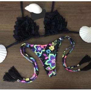 https://www.bikini-monokini.com/812-2326-thickbox/maillot-de-bain-femme-triangle-frou-frou-motif-floral.jpg